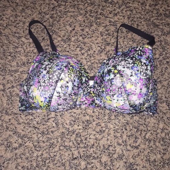 Victoria's Secret Other - 3/$15 Victoria’s Secret- Floral Push up Bra